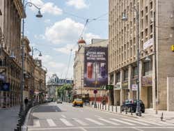 La Avenida Victoria