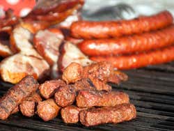 Gastronomía de Rumanía, barbacoa